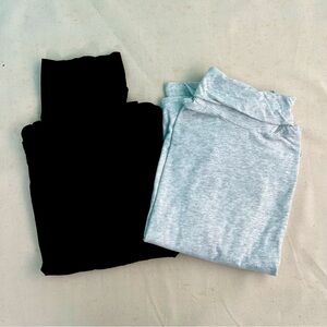 Two everlane women’s turtlenecks size small
